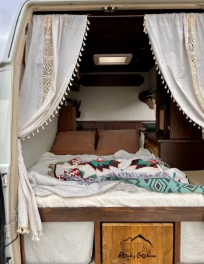 Aménagement de lit banquette pour van et fourgon